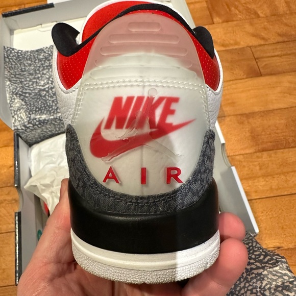 Jordan 3 Denim - Picture 5 of 6